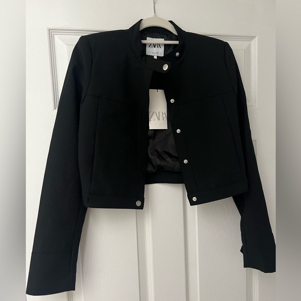 NWT Zara jacket size small 🖤